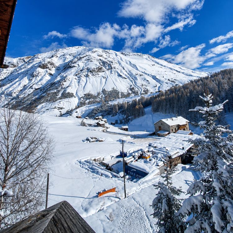 bait de angial albergo livigno (6).jpg